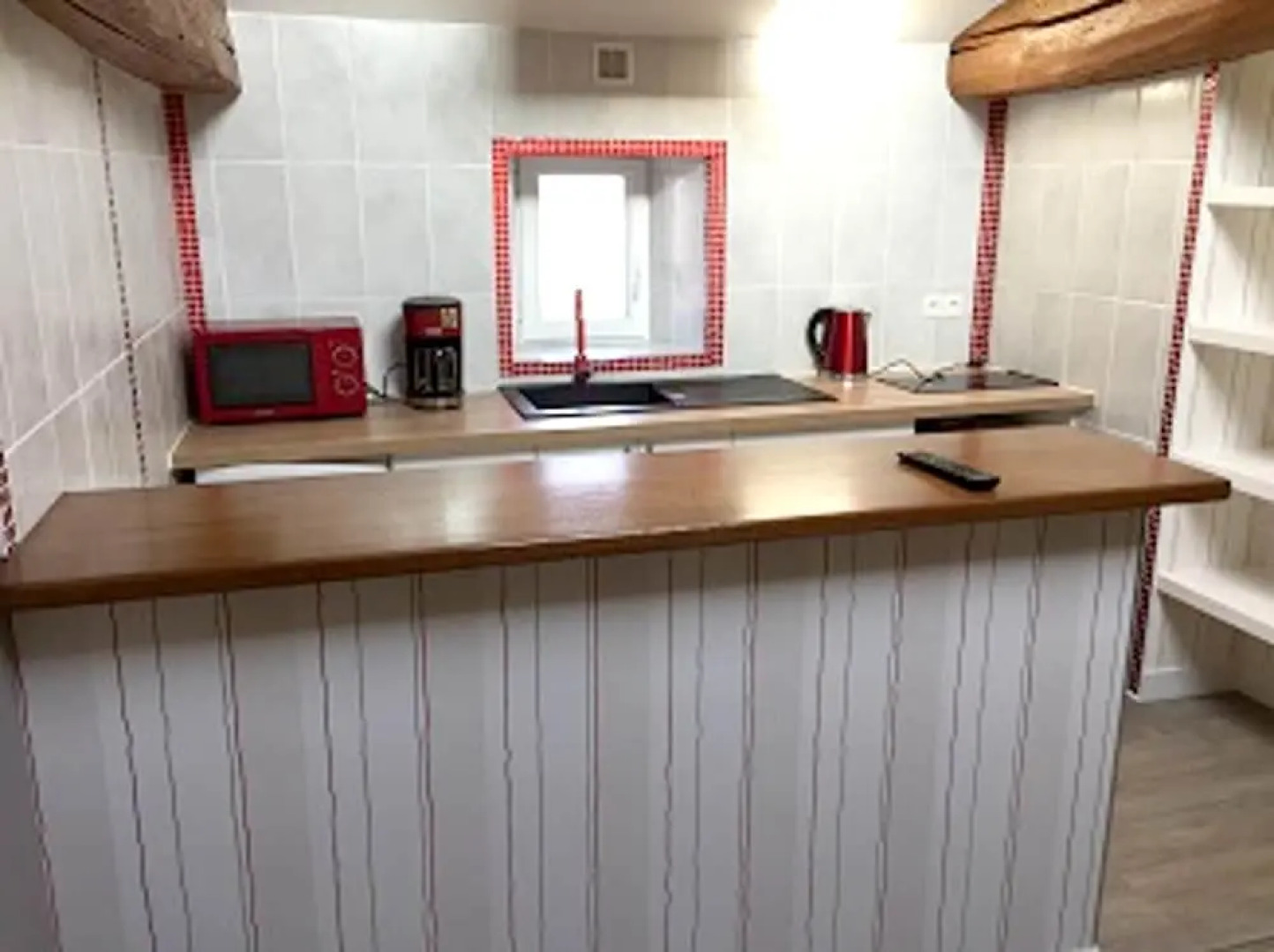 Studio in Mouterre-silly, With Pool Access, Enclosed Garden and Wifi -