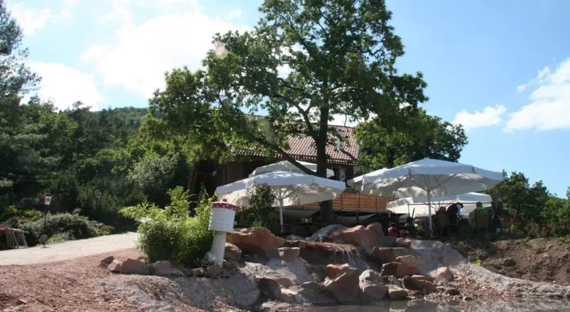 Kastanienhof Apartment und Restaurant