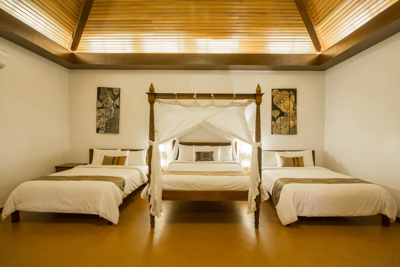 Cintai - Coritos Garden Hotel