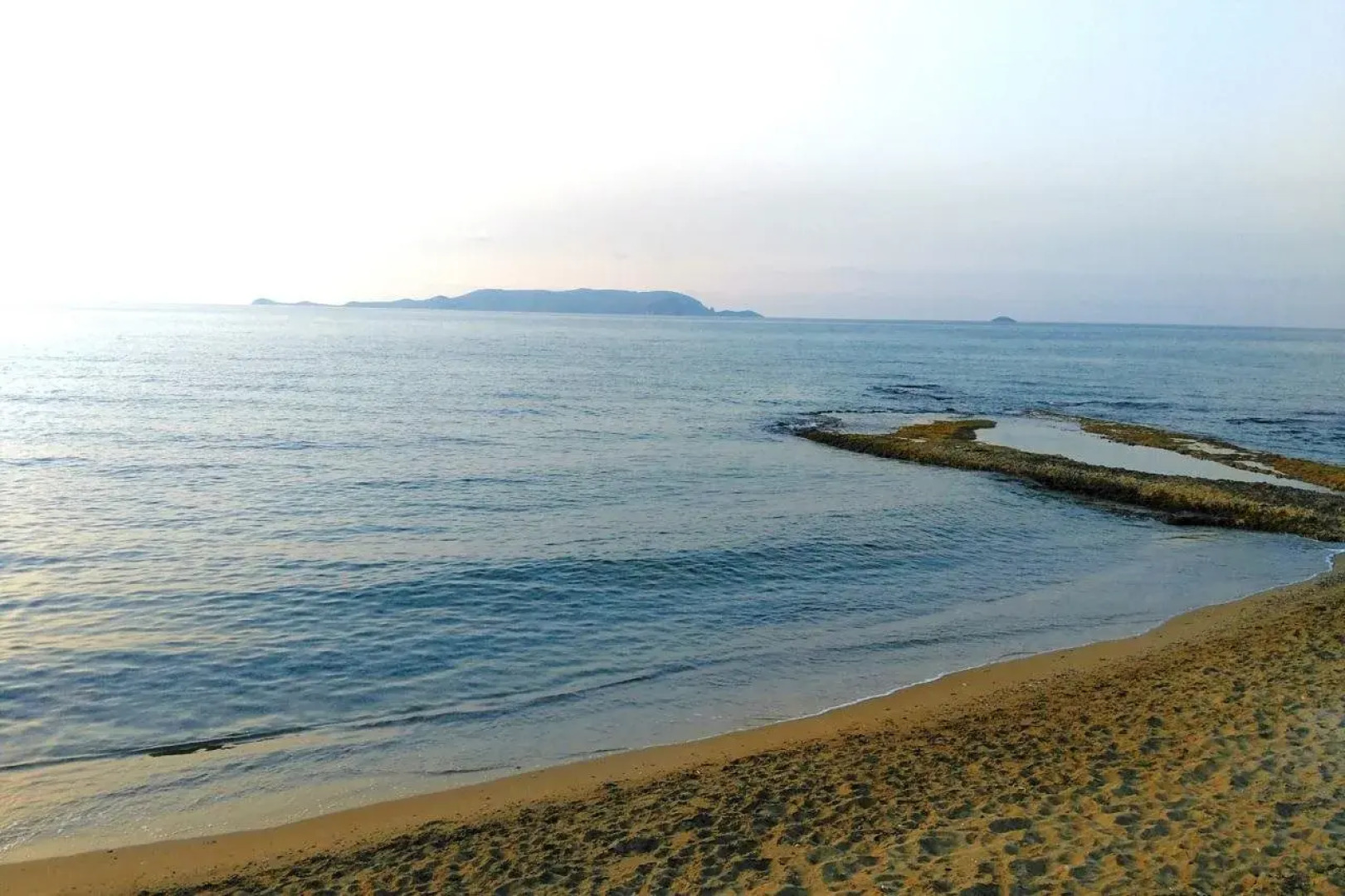 Evina Rooms & Suites