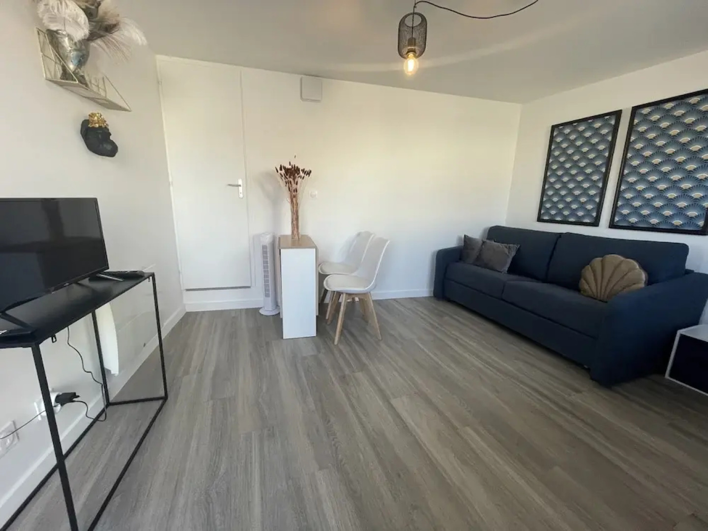 Apartment in Le Mans With Private Parking