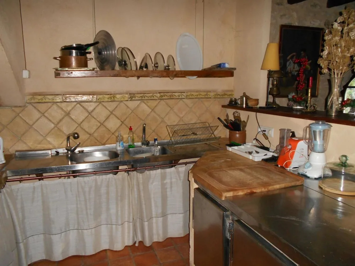 Comfortable Cottage in Renau Costa Dorada With Roofed Patio