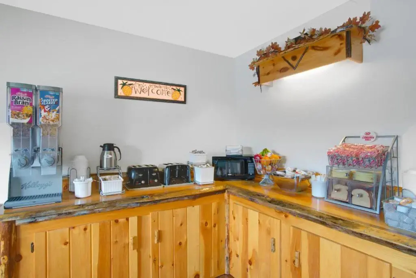 Super 8 Lake George/Warrensburg Area