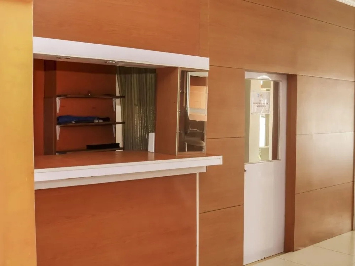 Ten House Guest & Resto by RedDoorz