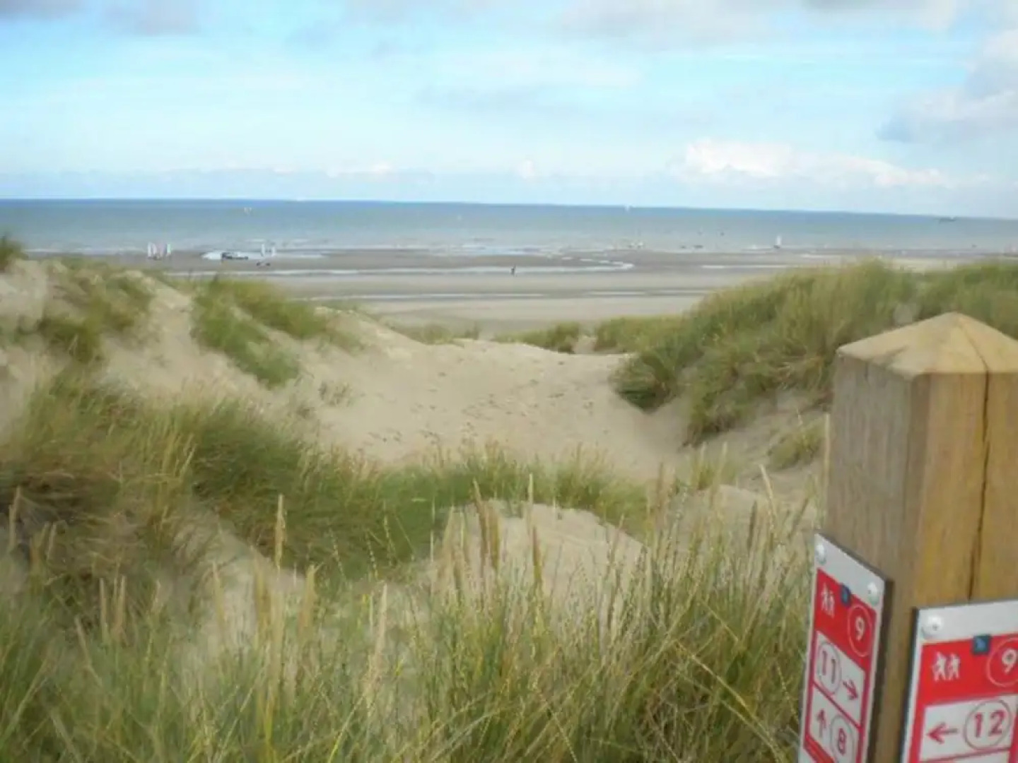 Nice apartment on the edge of the center of Bray-Dunes