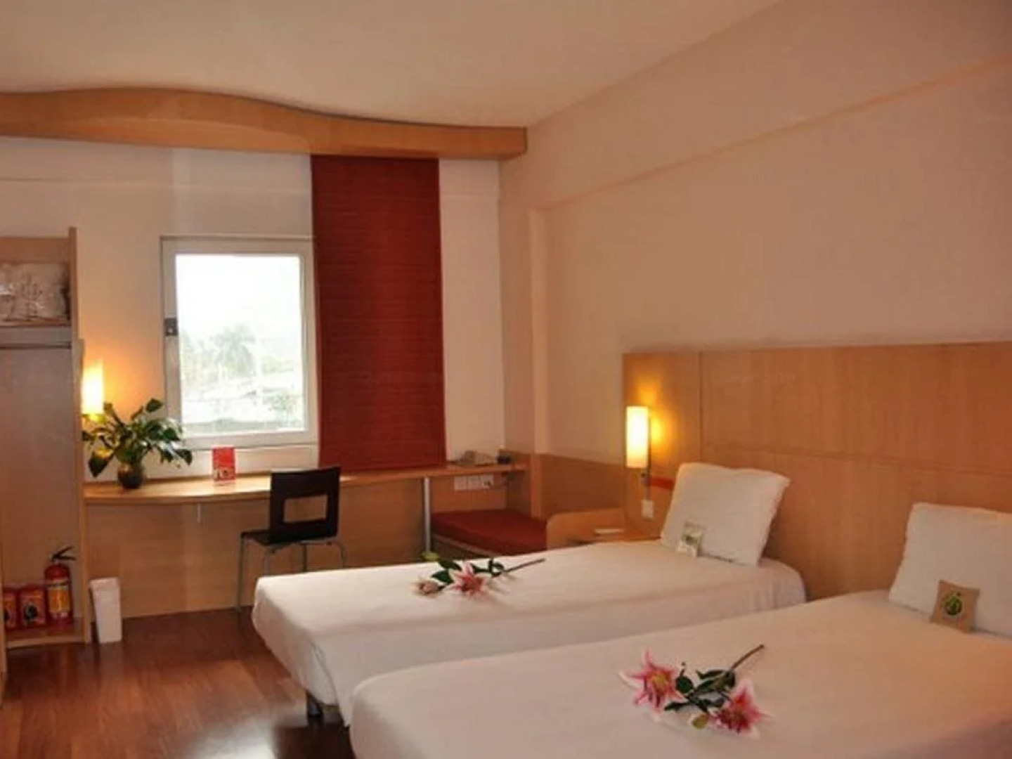 Hotel Ibis Zhongshan The Center