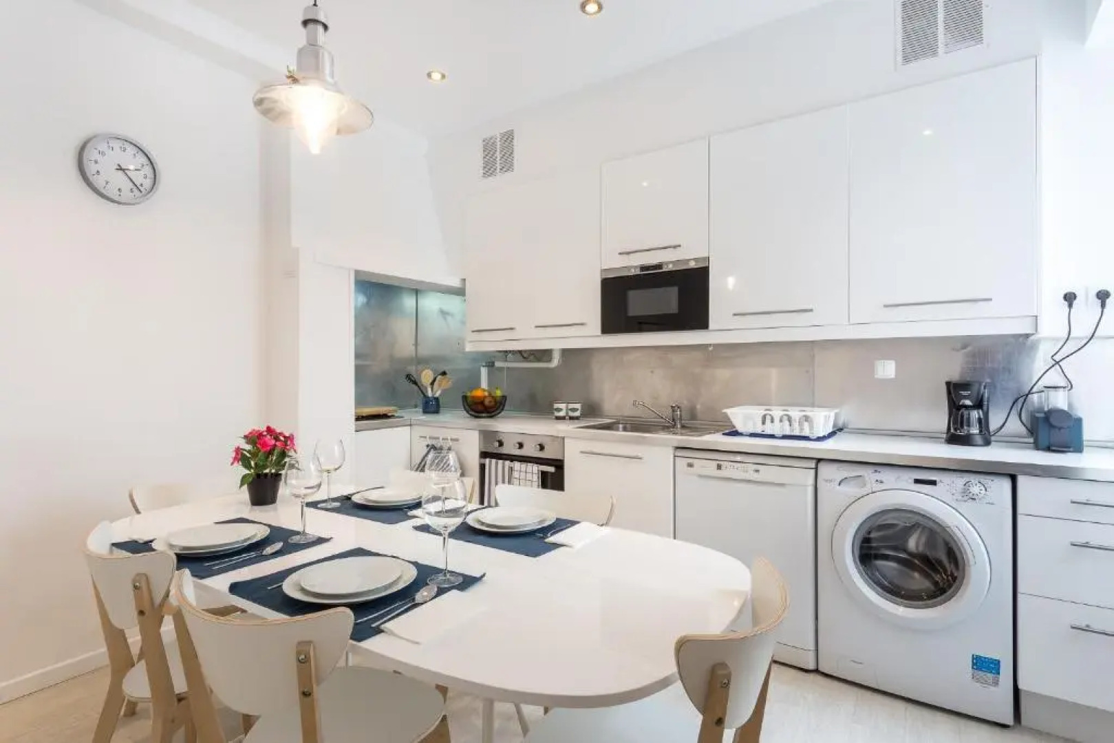 Three bedroom apartment in historical centre -Bairro Alto