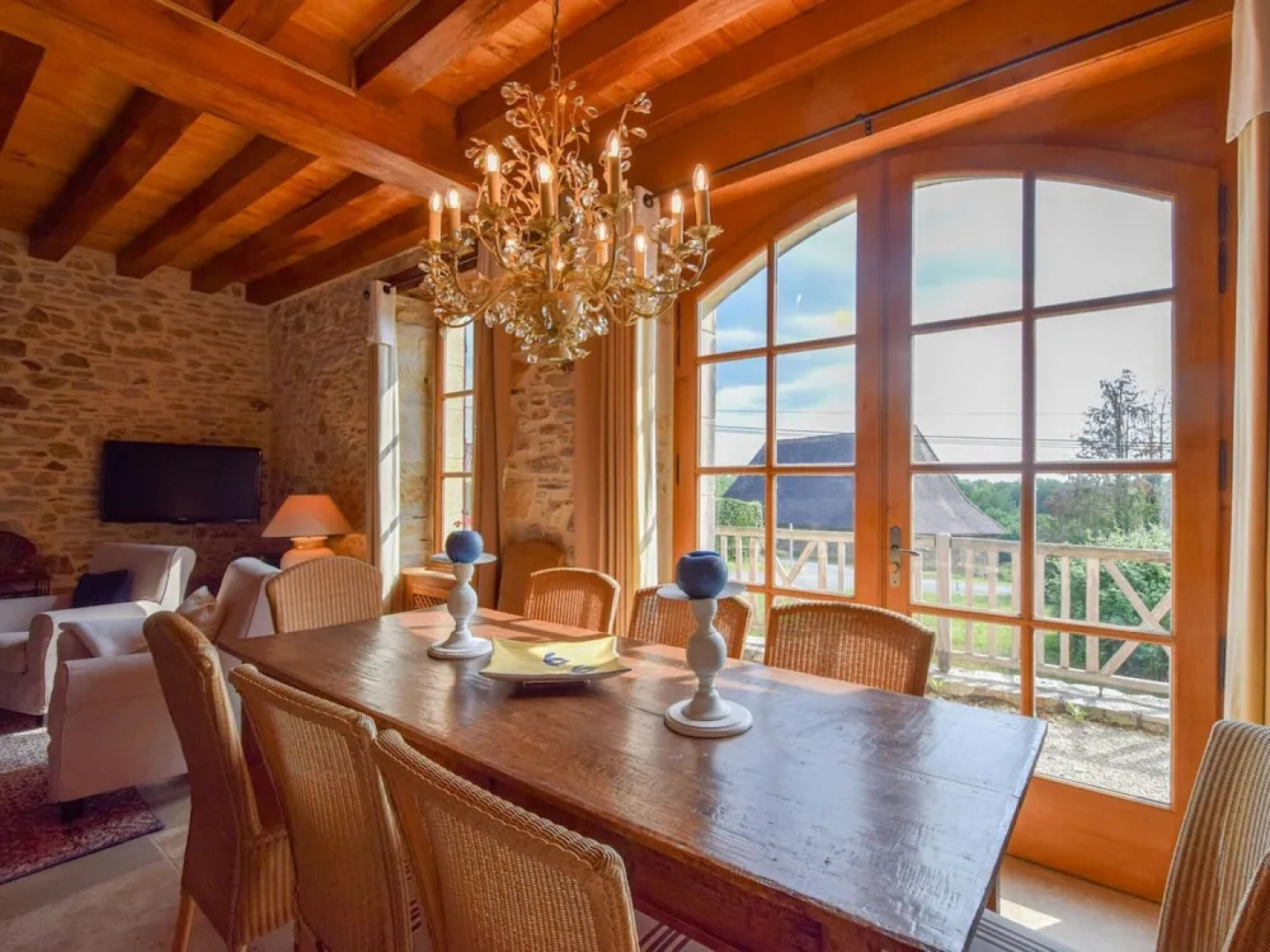 Elegant Villa in Saint-medard
