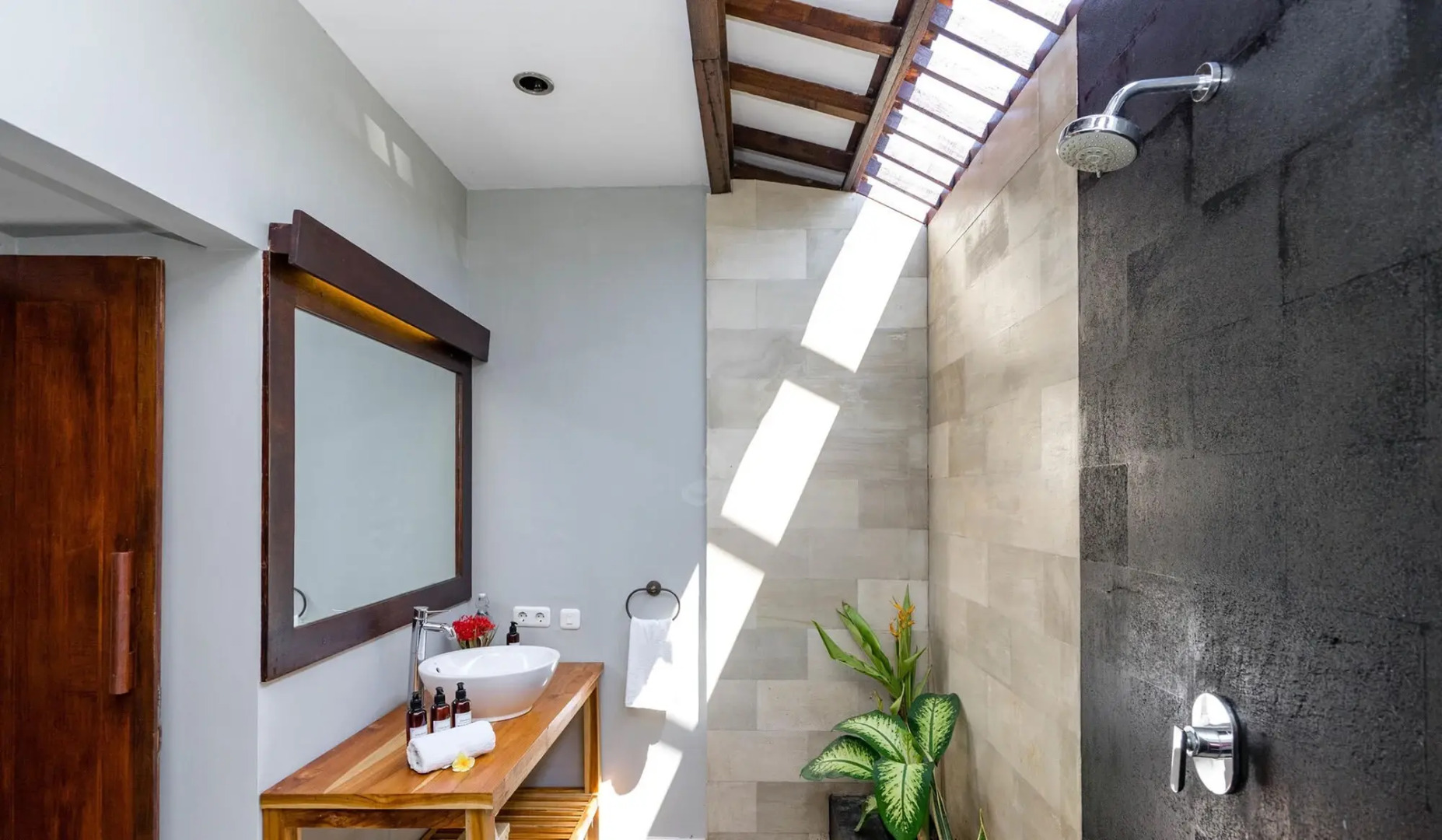 Bale Sampan Bungalows