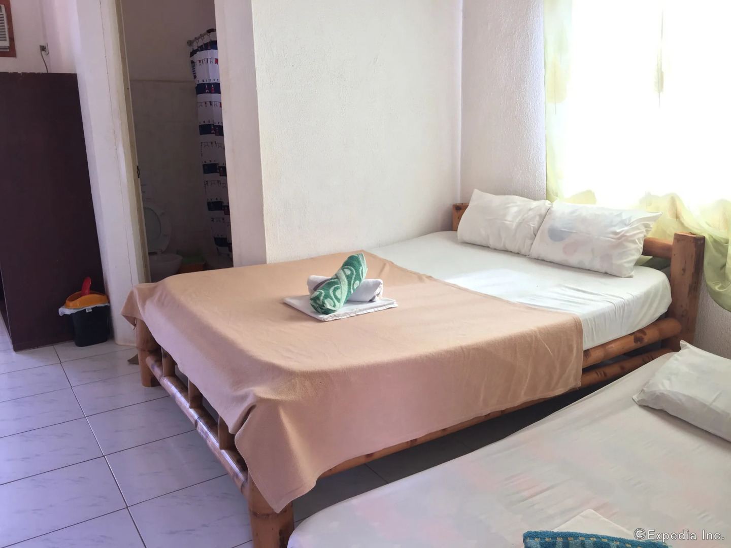 Acacia Sunset Village Inn