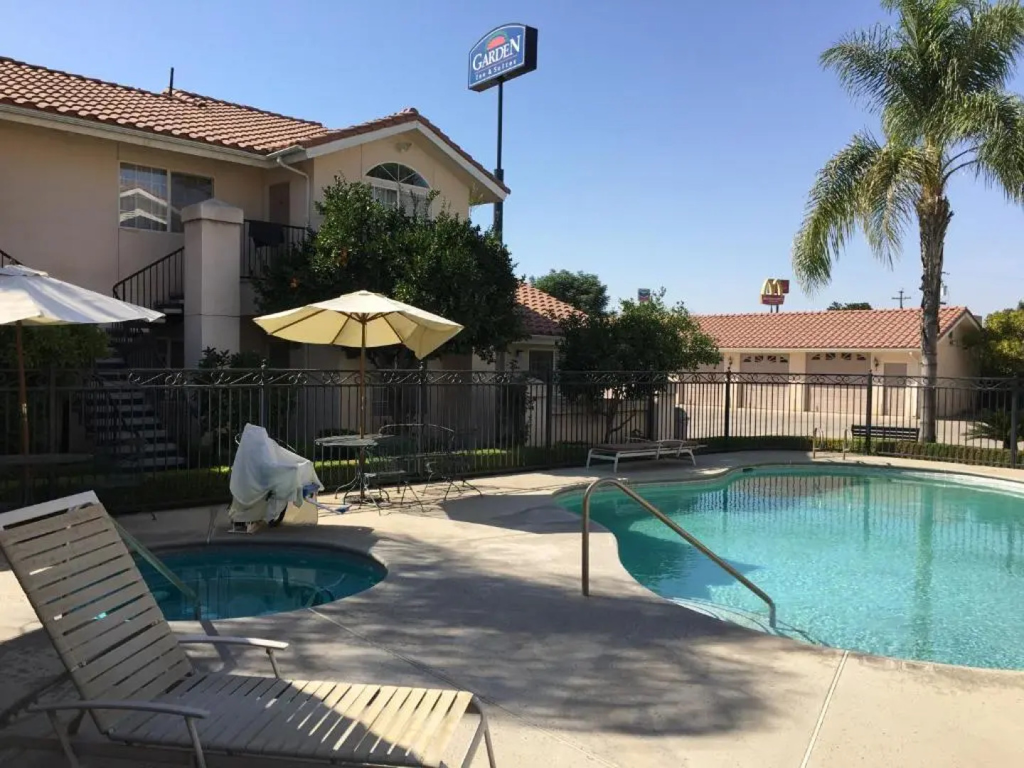 Garden Inn and Suites