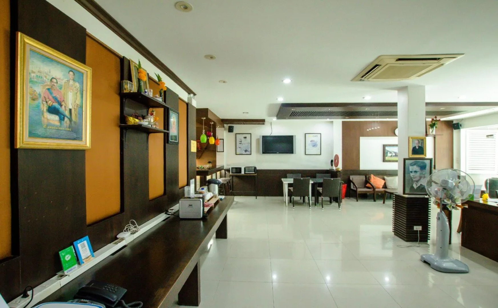 Queen Boutique Hotel