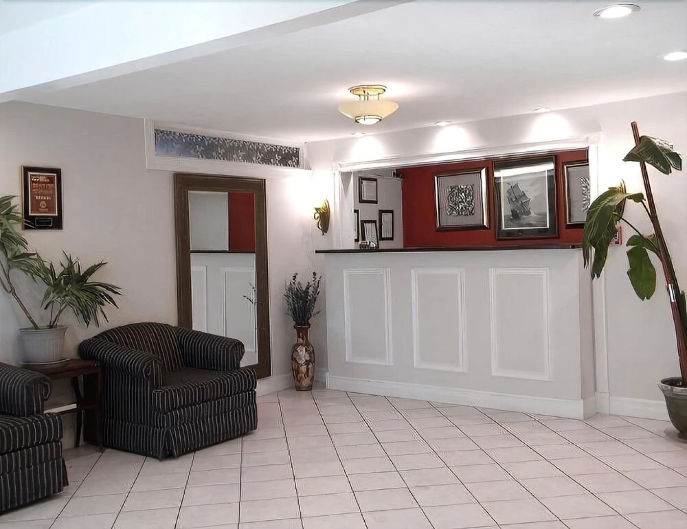 Bradford Inn And Suites