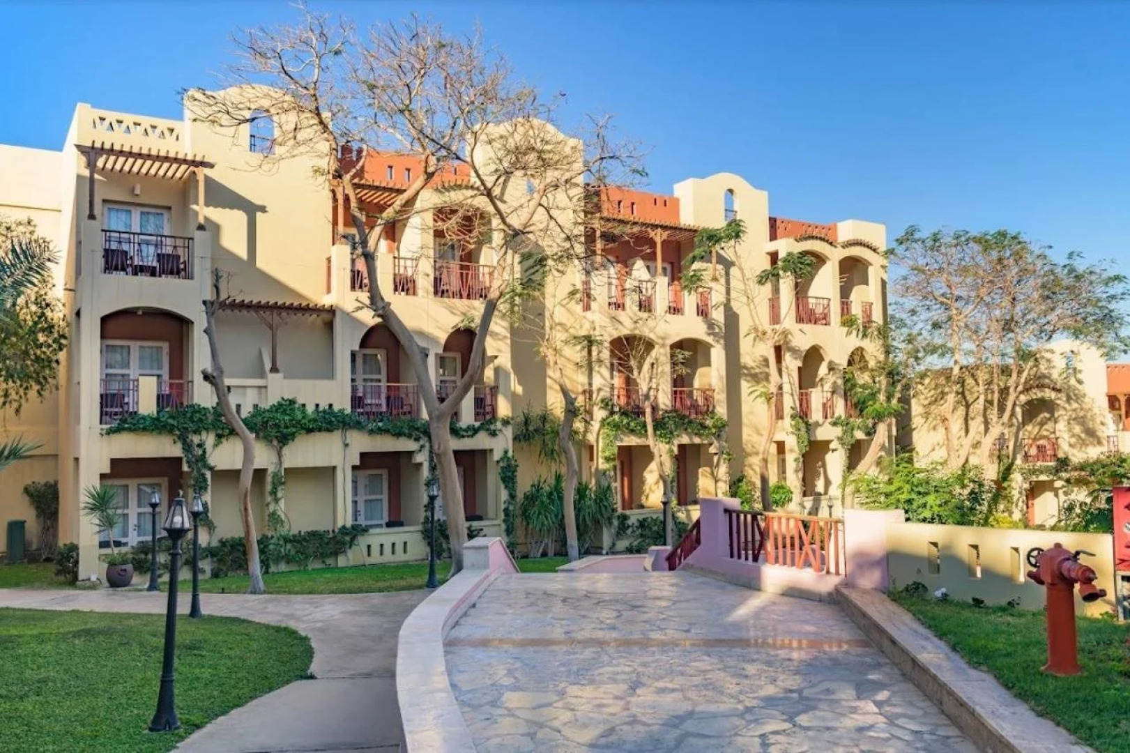 Marina Plaza Hotel, Tala Bay