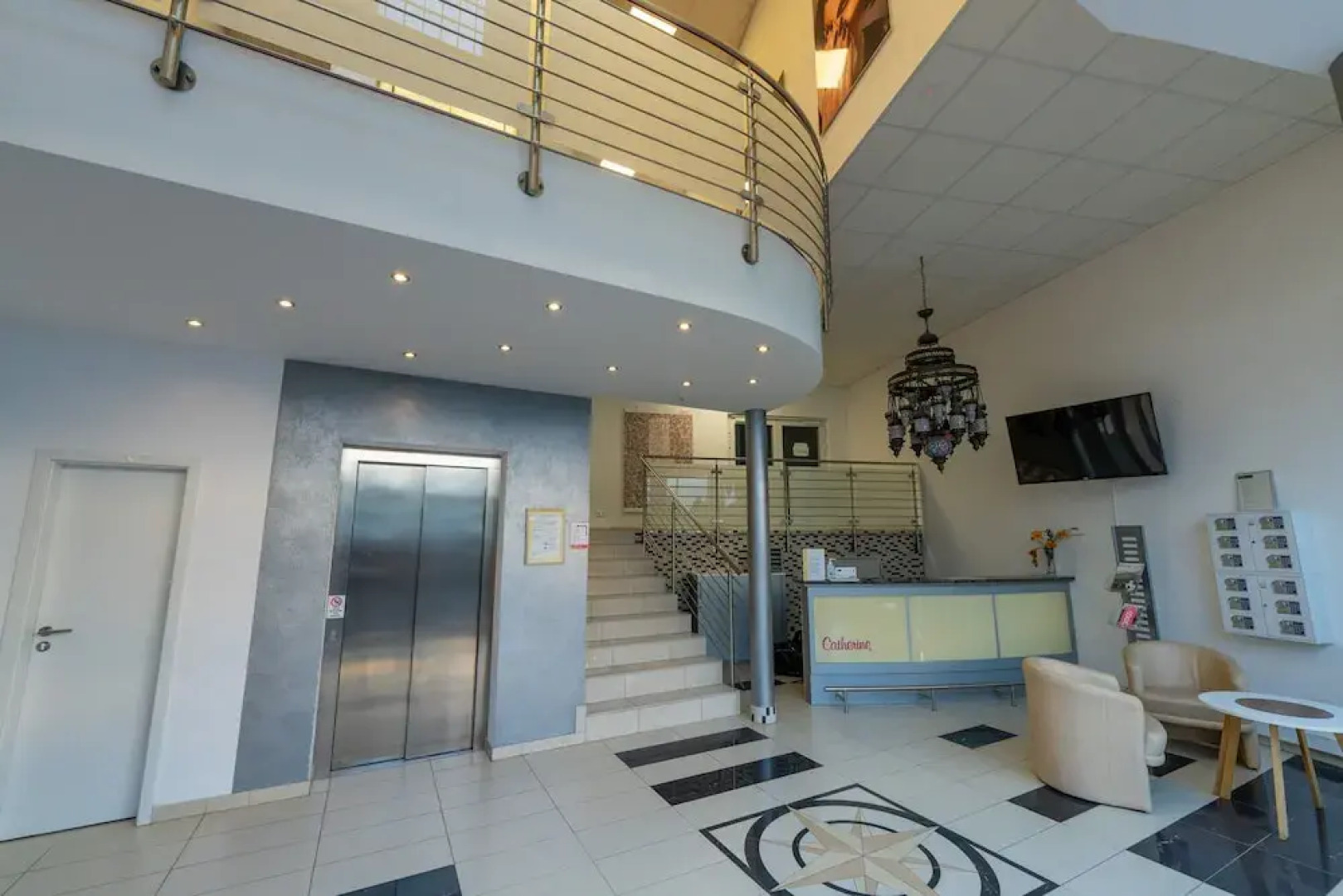 Hotel Catherine Business & Event