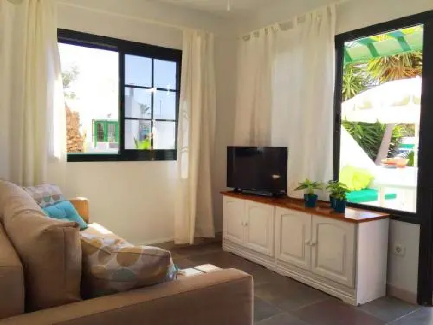 Casita Blanca, Jardín del Sol 1