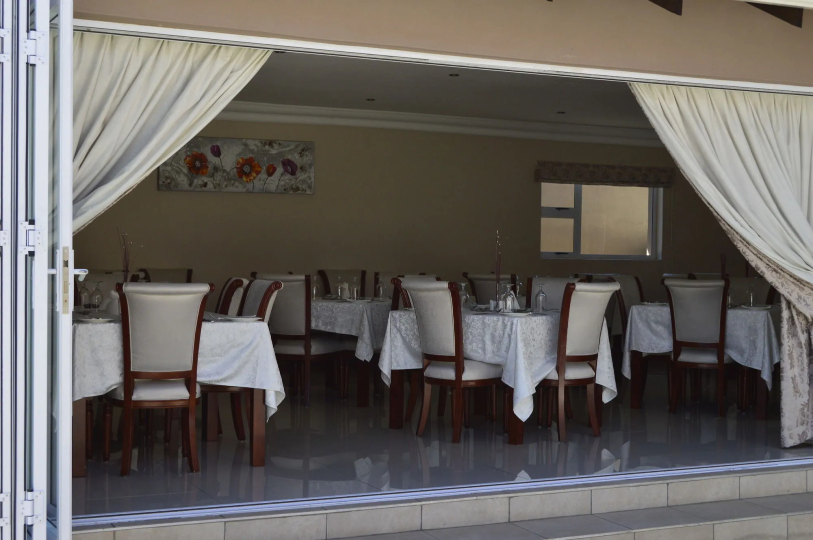 Lakeview Boutique Hotel & Conference Center