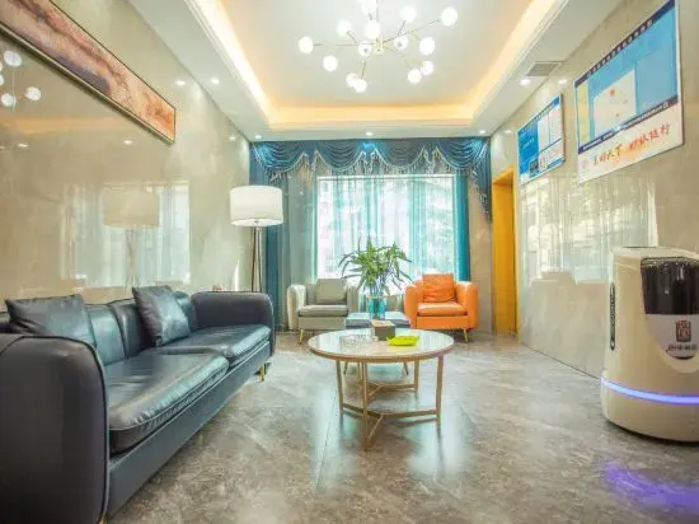 Homeinn Pebble Hotel (Qianjiang Dongfeng Road)