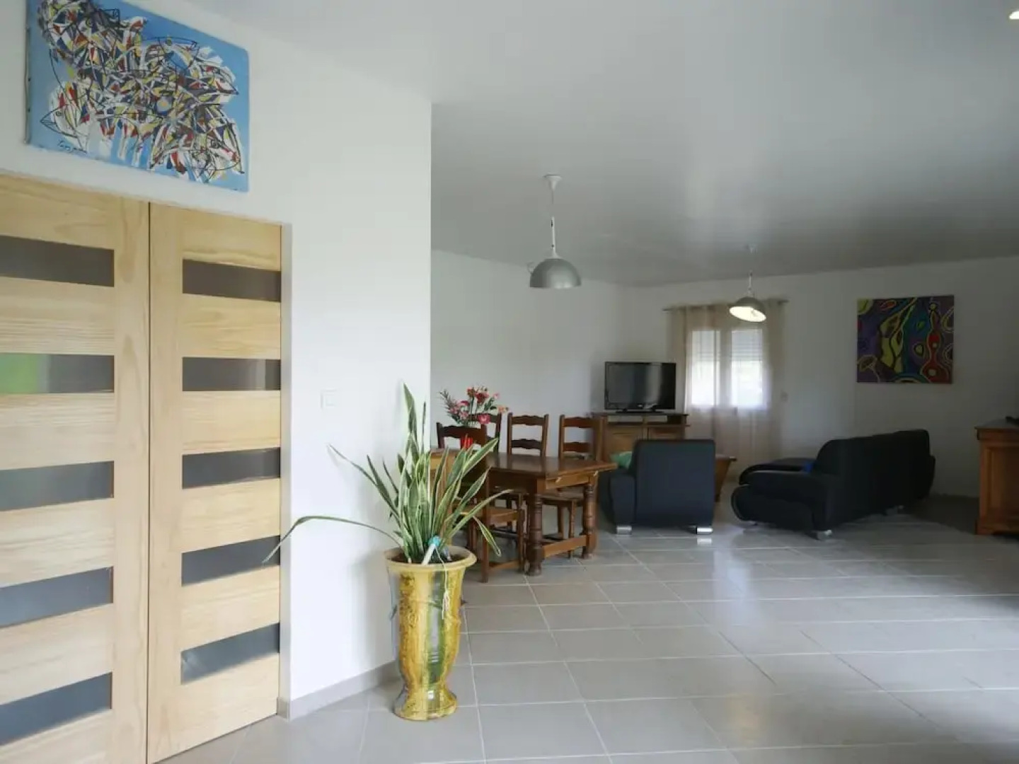 Chic Holiday Home in Pradons With Swimming Pool