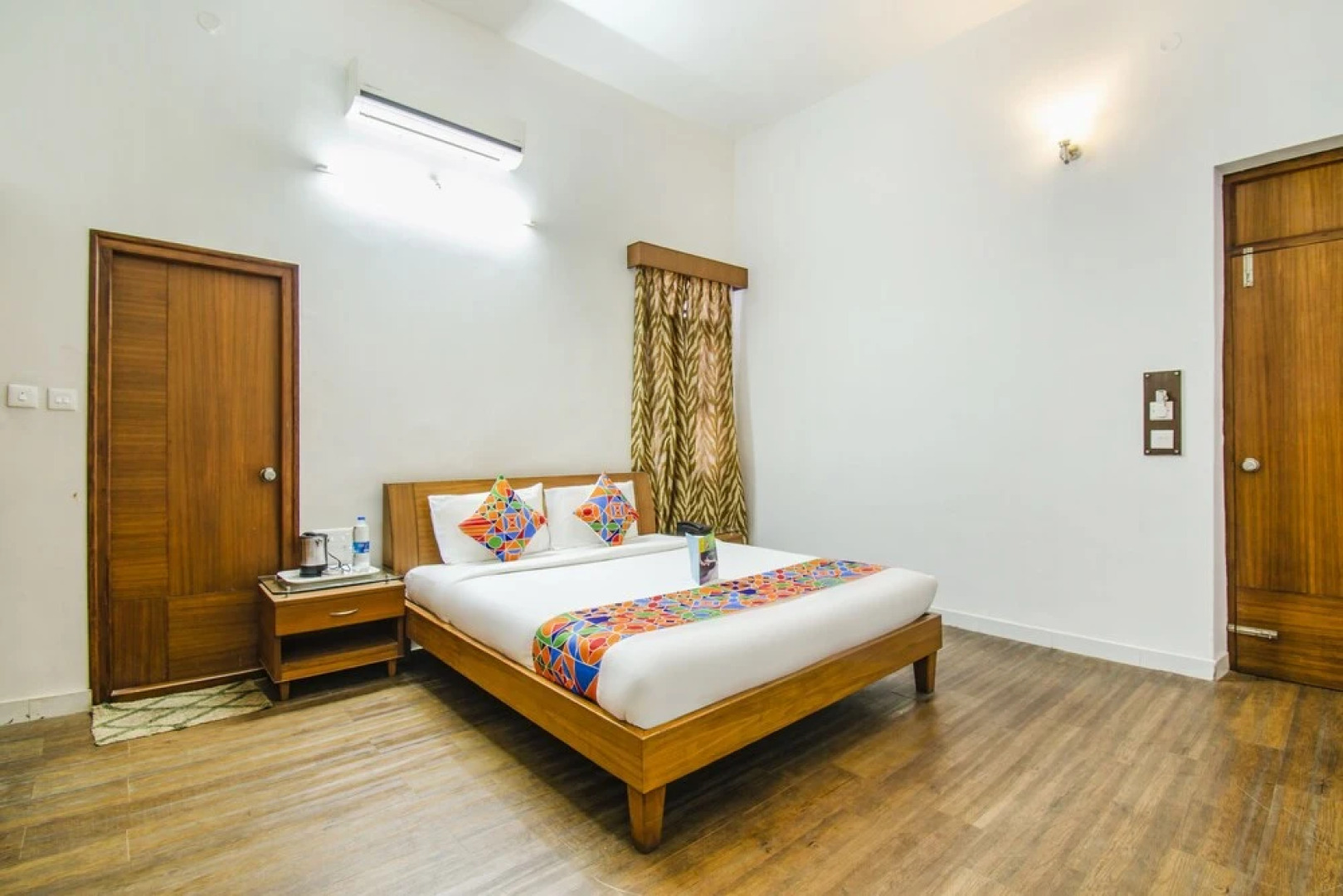 Kumar's White House Hotel