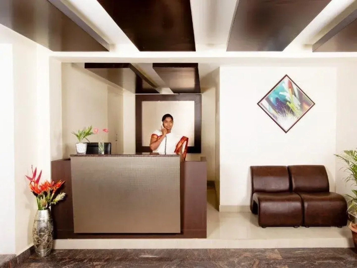 Aakash Inn Tiruvannamalai