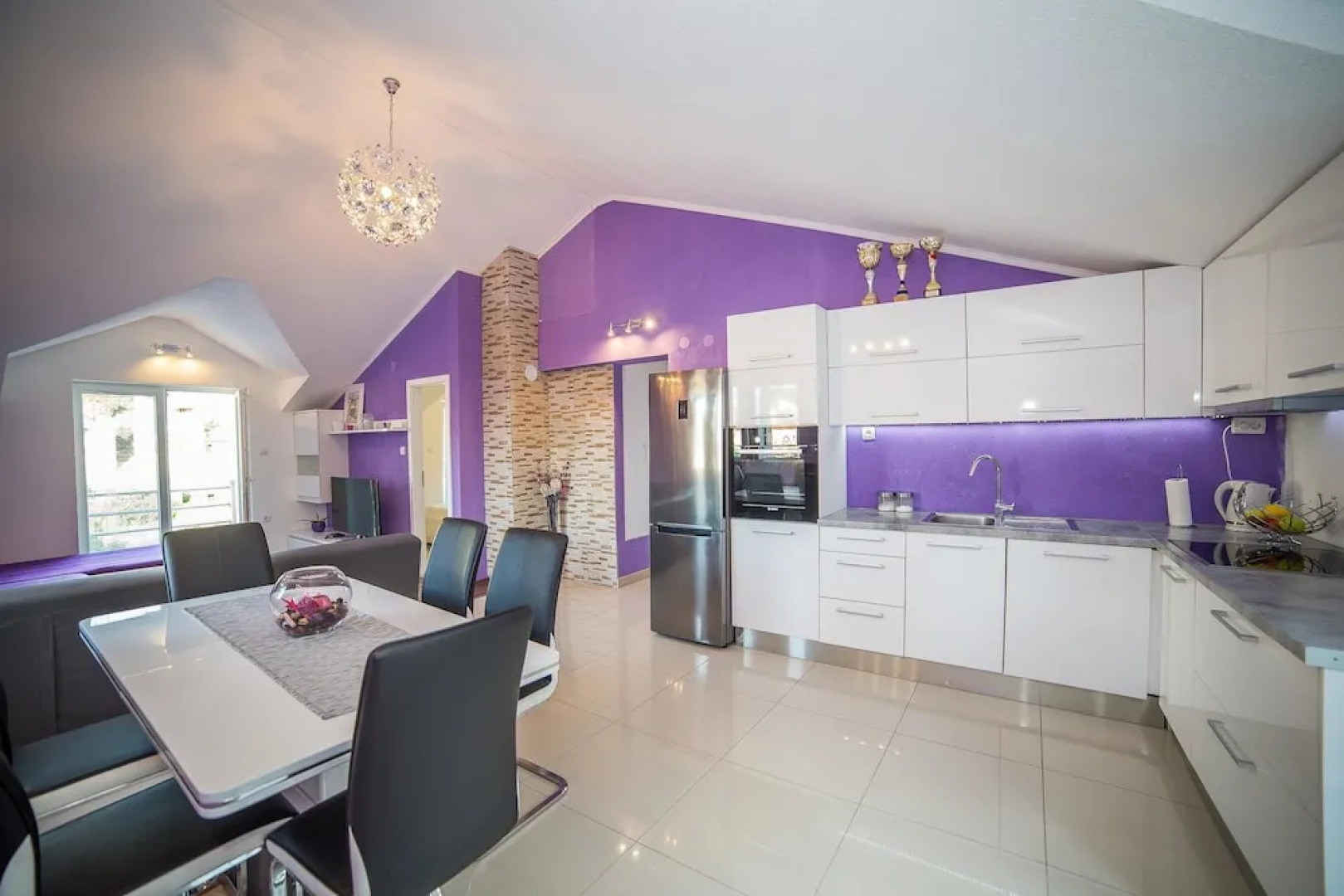 Luxury apartment INA