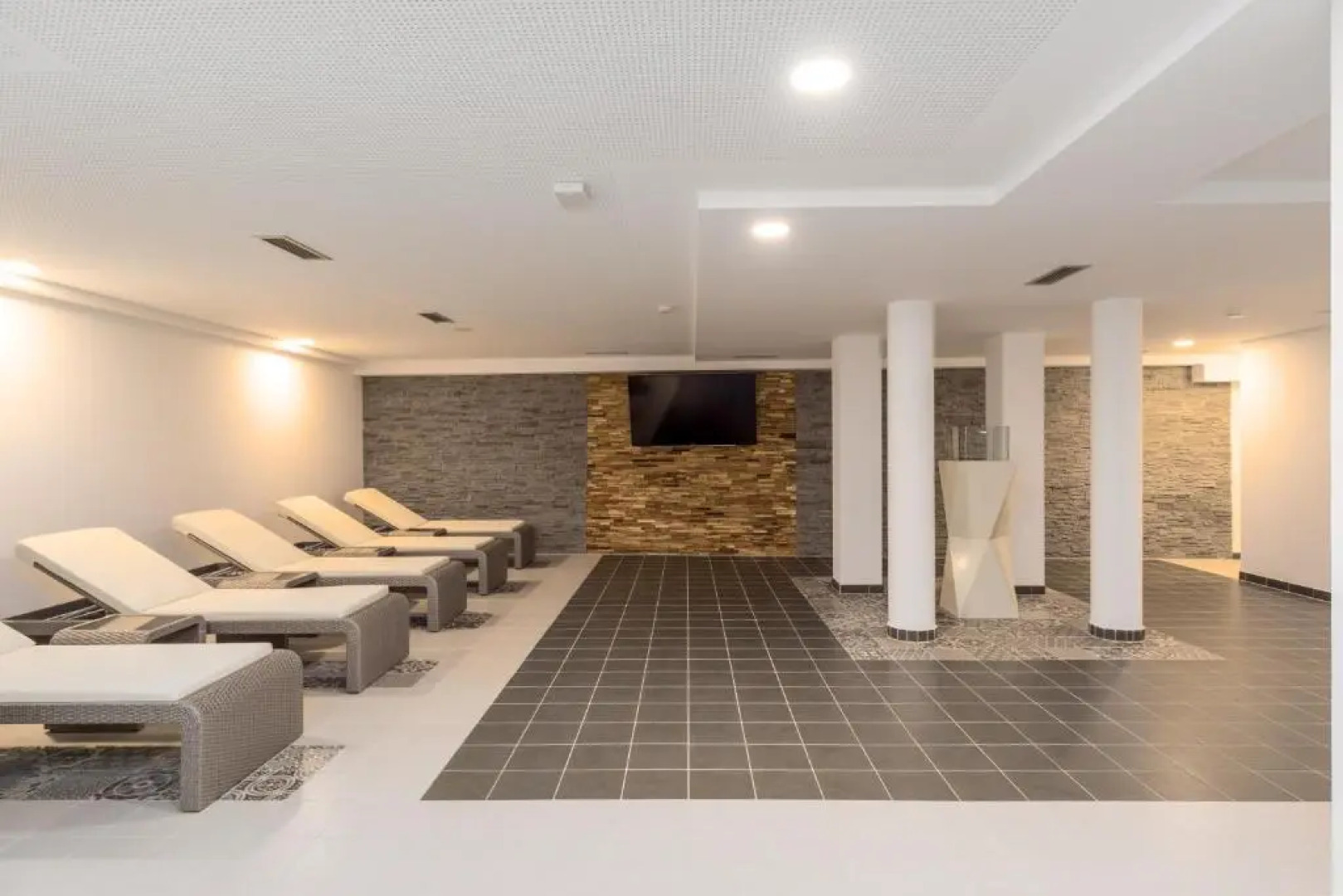 25h SPA-Residenz DELUXE Garden Apartment POOLs outdoor indoor