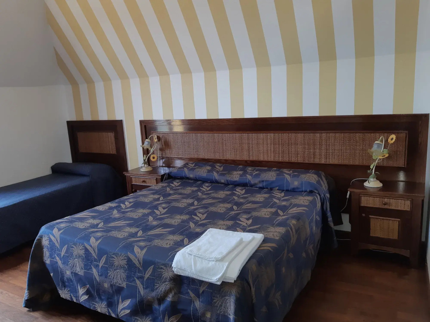 Bed and Breakfast Coral Blue