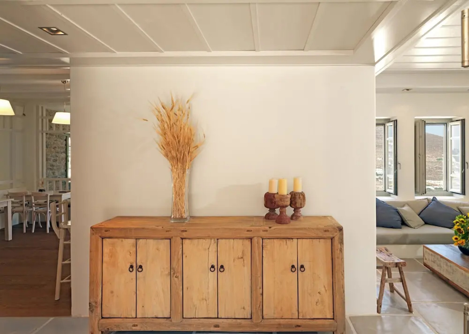 Themonies Luxury Suites