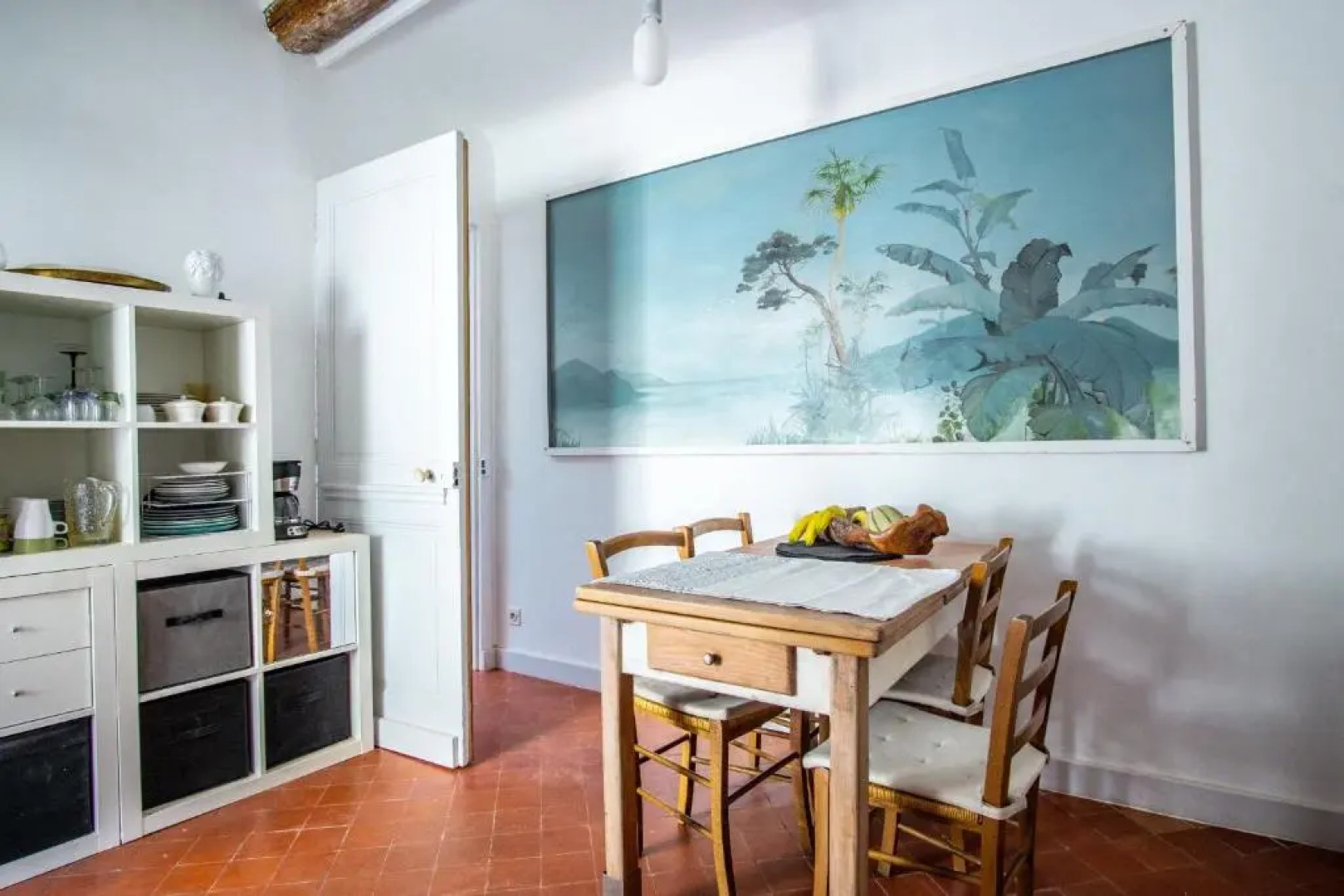 Plein Sud - Appartement de charme avec terrasse à Fontaine-de-Vaucluse