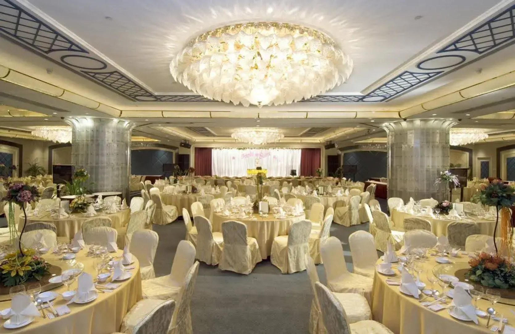 New Orient Landmark Hotel