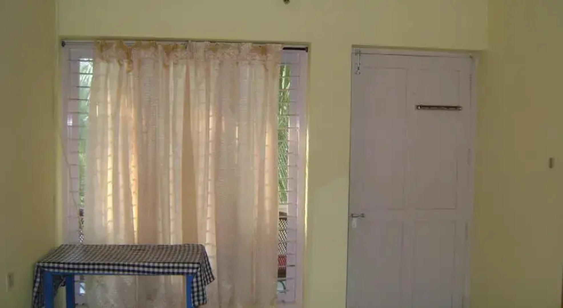 White House Beach Resort