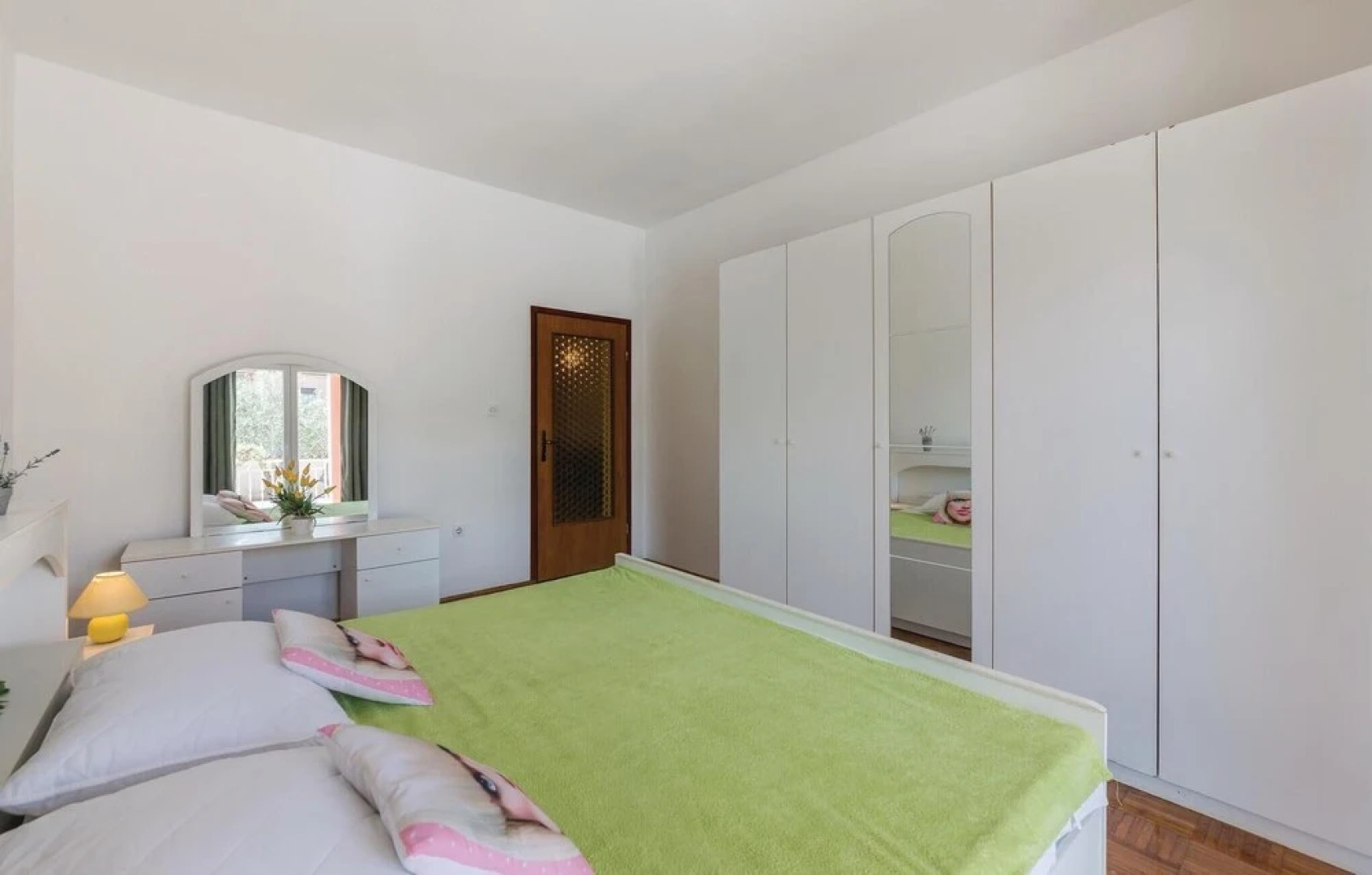 Nice Home in Liznjan With Wifi and 3 Bedrooms