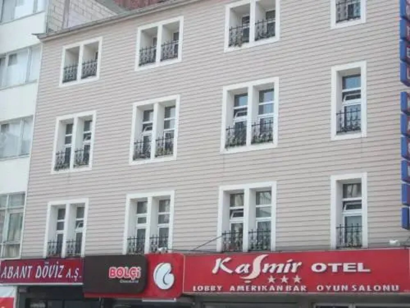 Kasmir Hotel