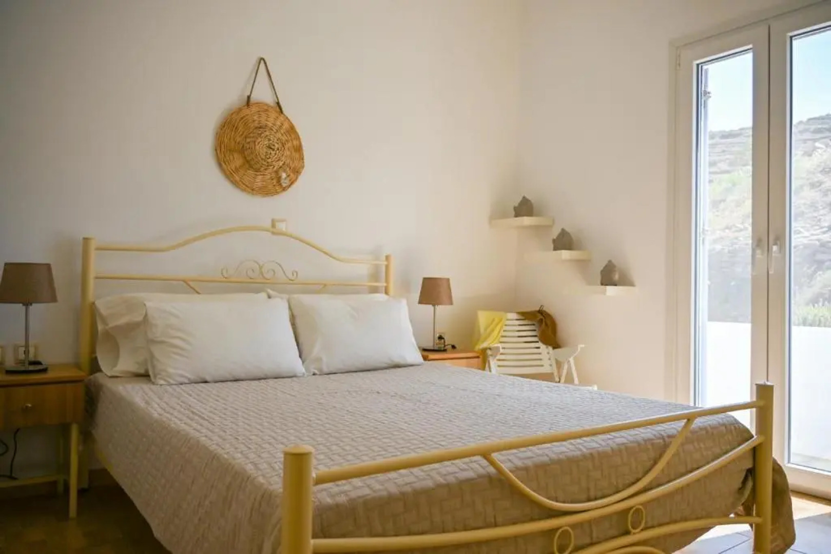 Iliopetra residence - 5BR Villa in Agios Romanos