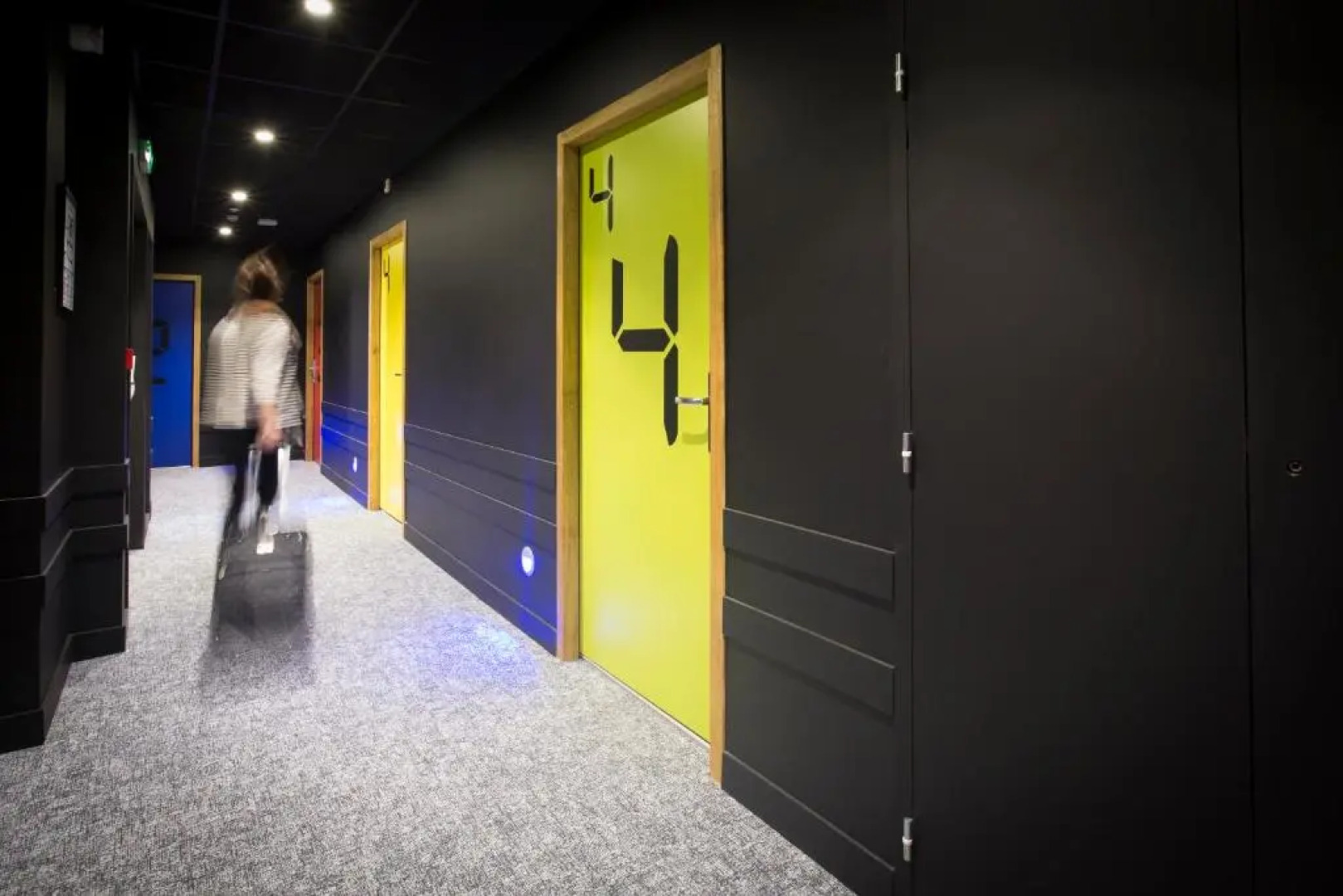 Maison Les Fleurines By Logis