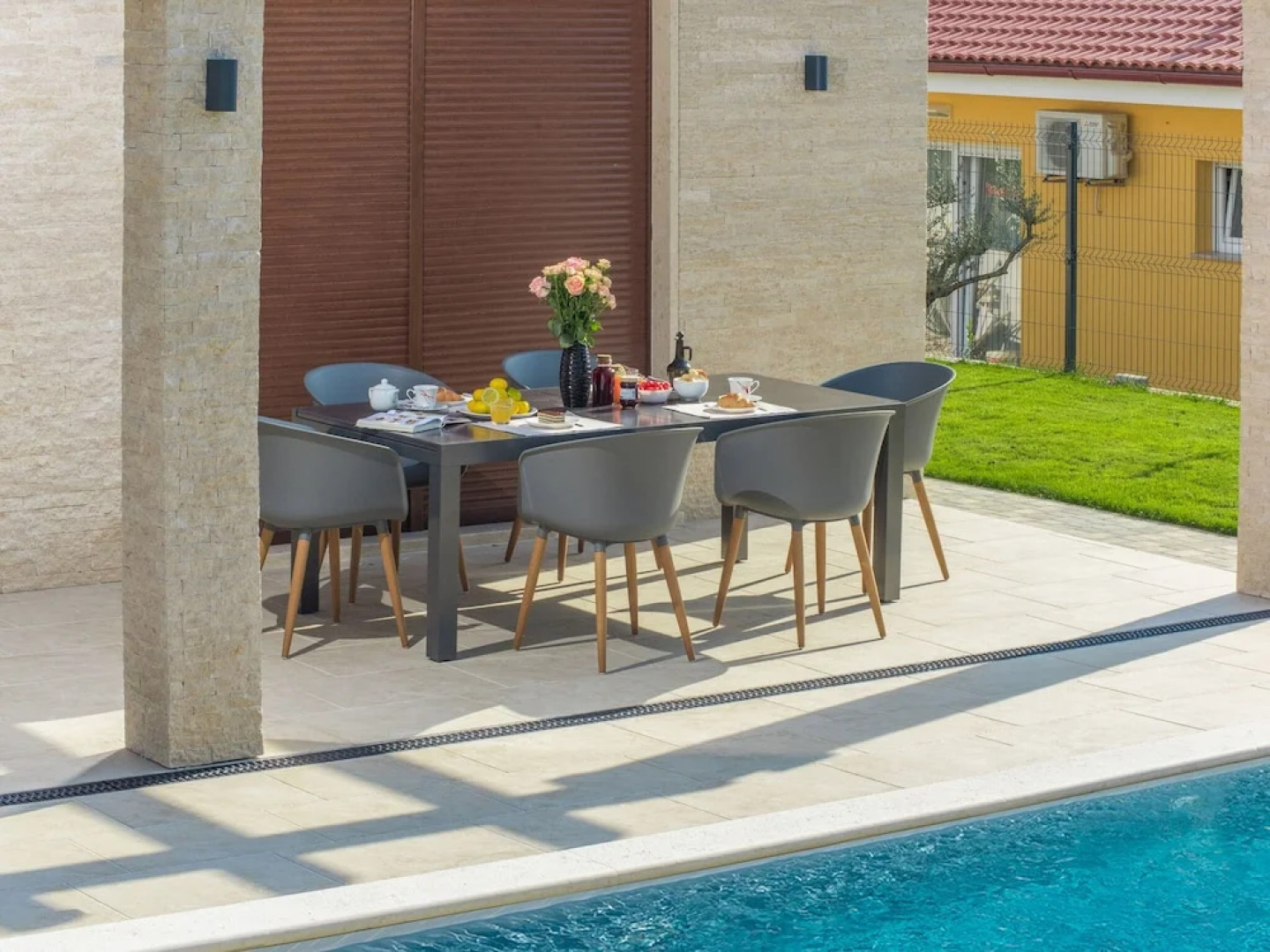 Luxury Villa For Up To 8 Persons With Private Pool