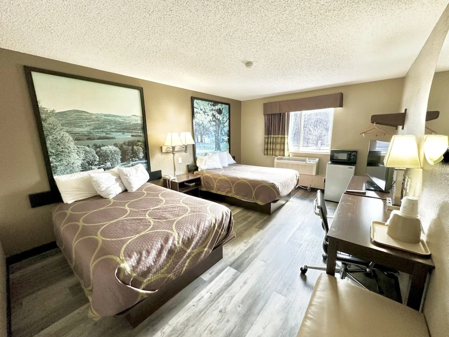 Super 8 by Wyndham Latham/Albany Airport