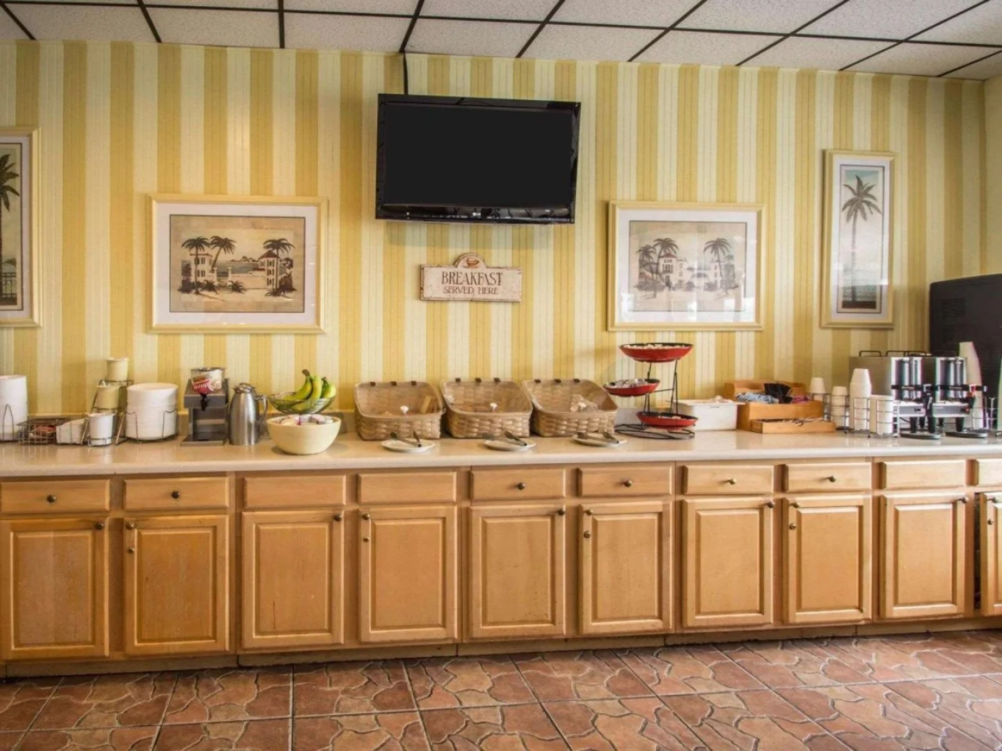 Days Inn by Wyndham Stuart