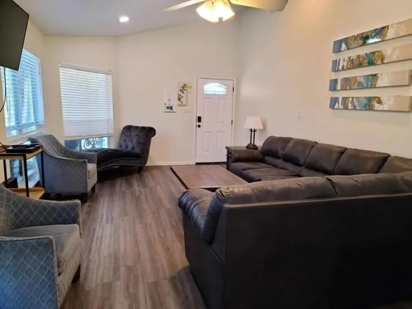 Air Haus Riverfront Home Amazing Views