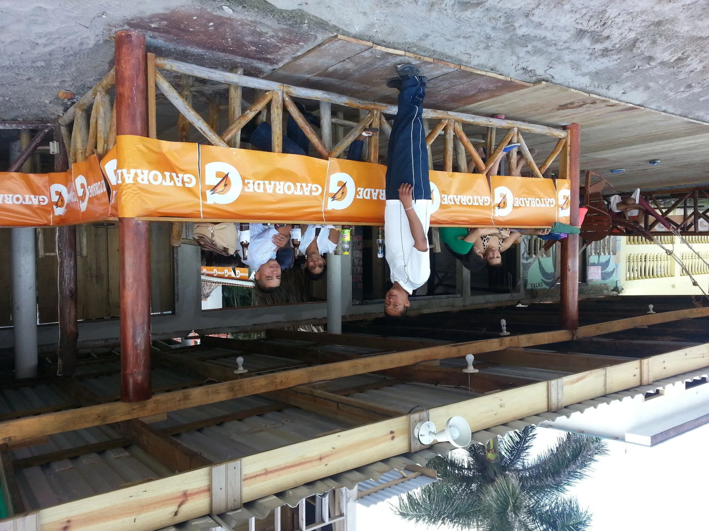 La Delphina B&B Bar and Grill Hotel