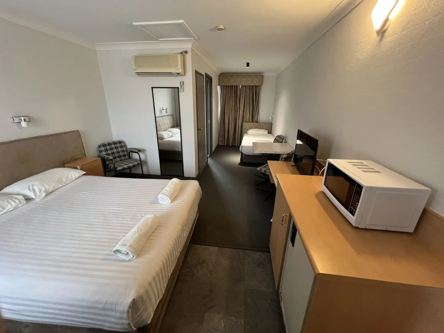 Spa Village Travel Inn