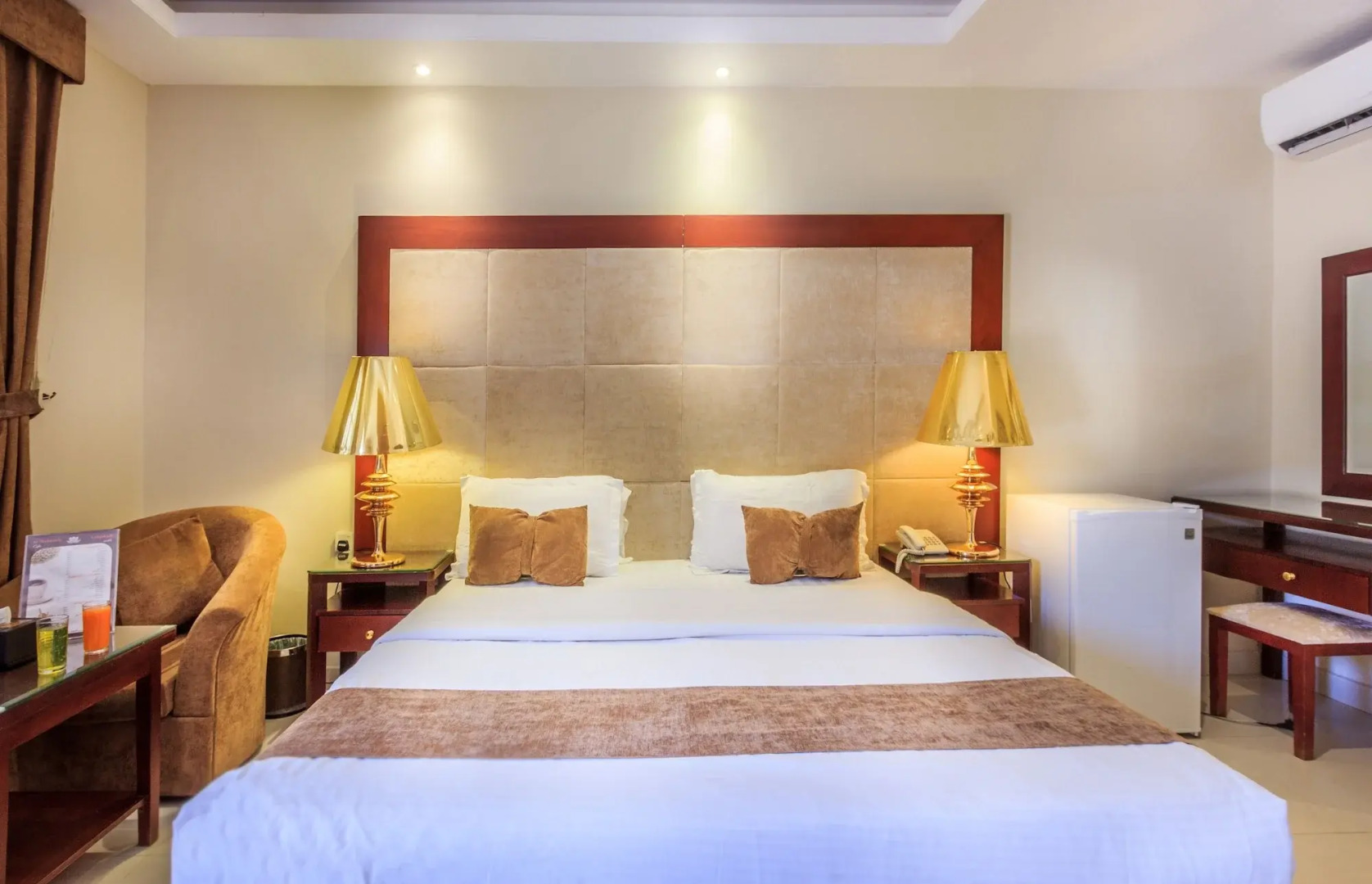 Al MuhaidbResidence For holiday homes Al Hada