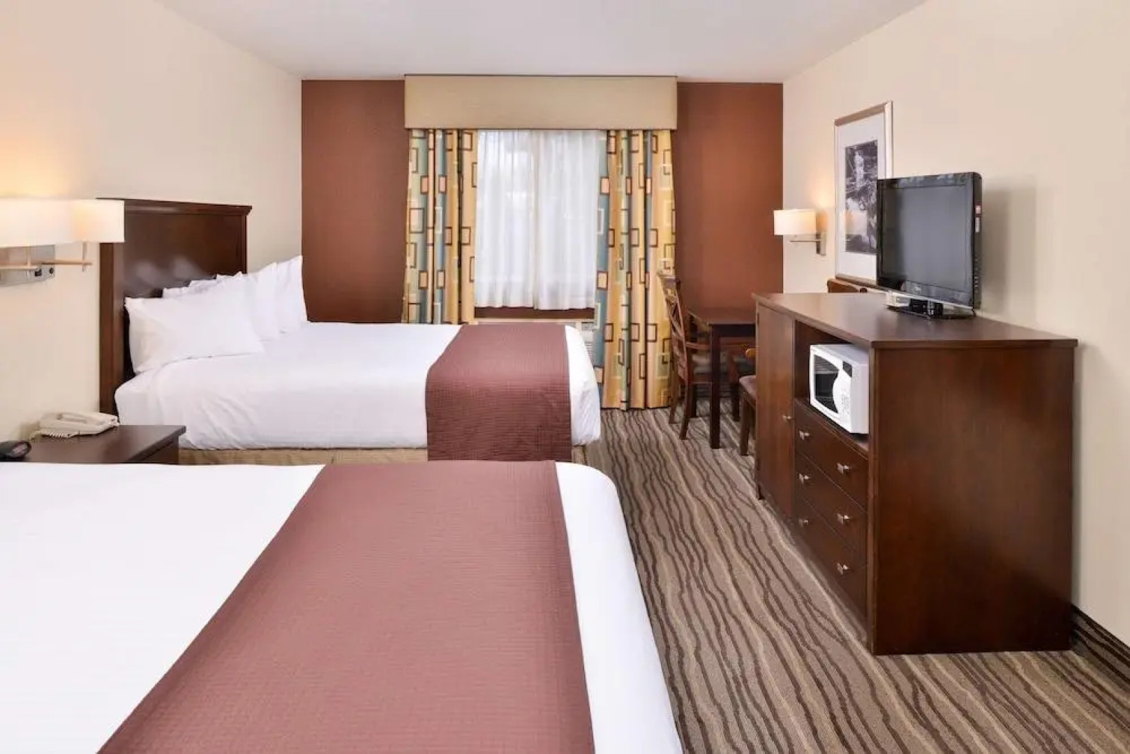 Holiday Inn Express Cottage Grove