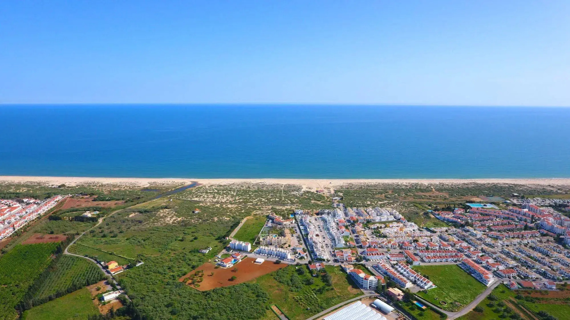 Praia da Lota Resort - Hotel & Apartments