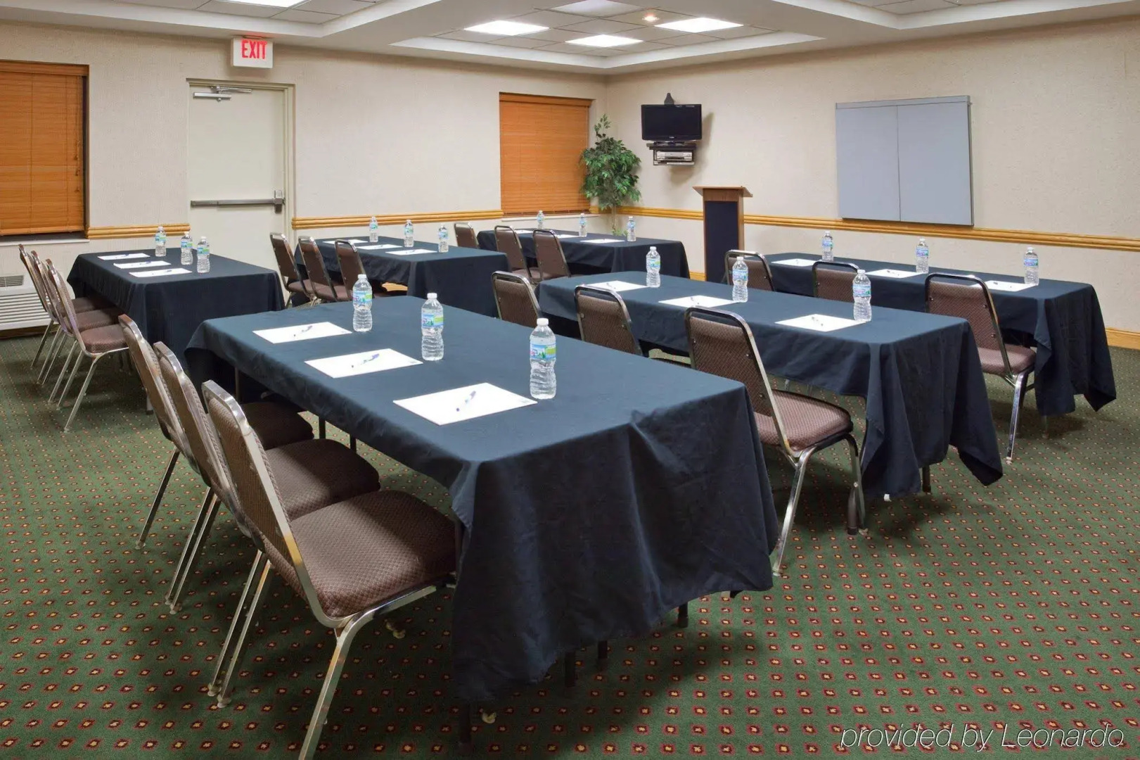 Holiday Inn Express Hotel & Suites Columbus SW-Grove City by IHG