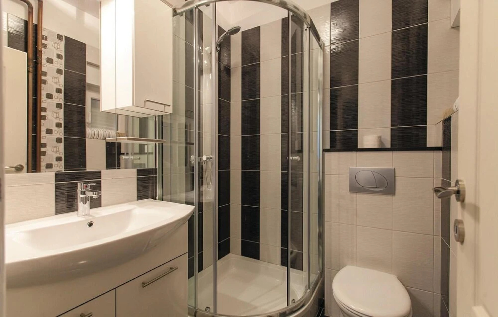 Awesome Home in Tugare With Wifi and 4 Bedrooms