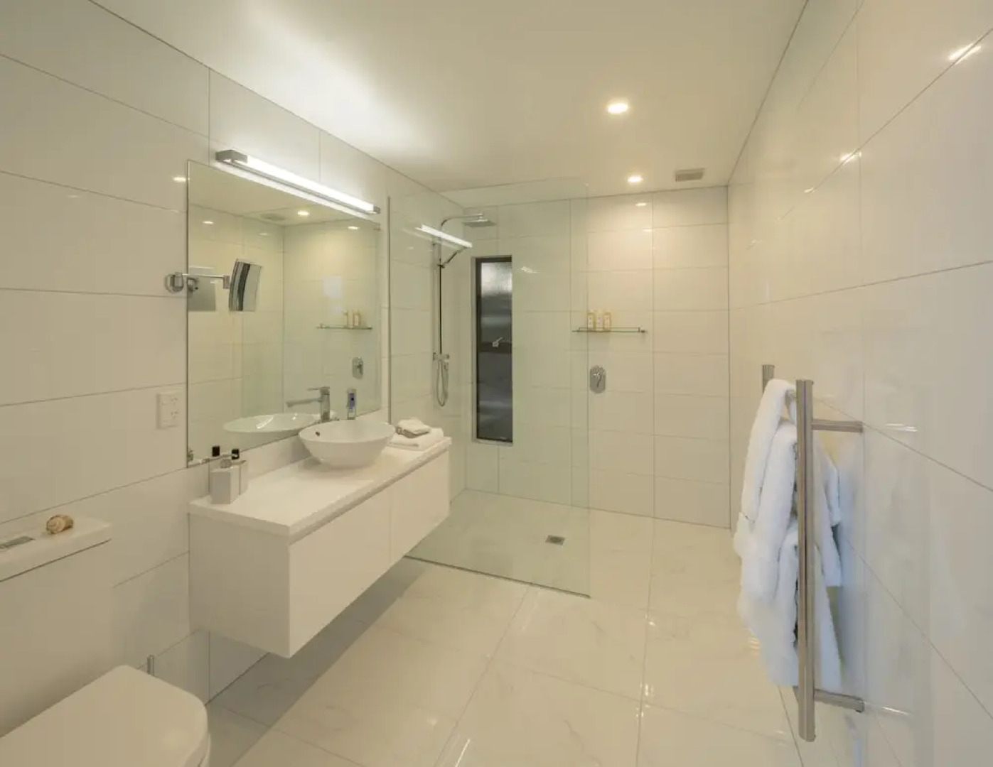 Te Koha Lodge - Adults Only