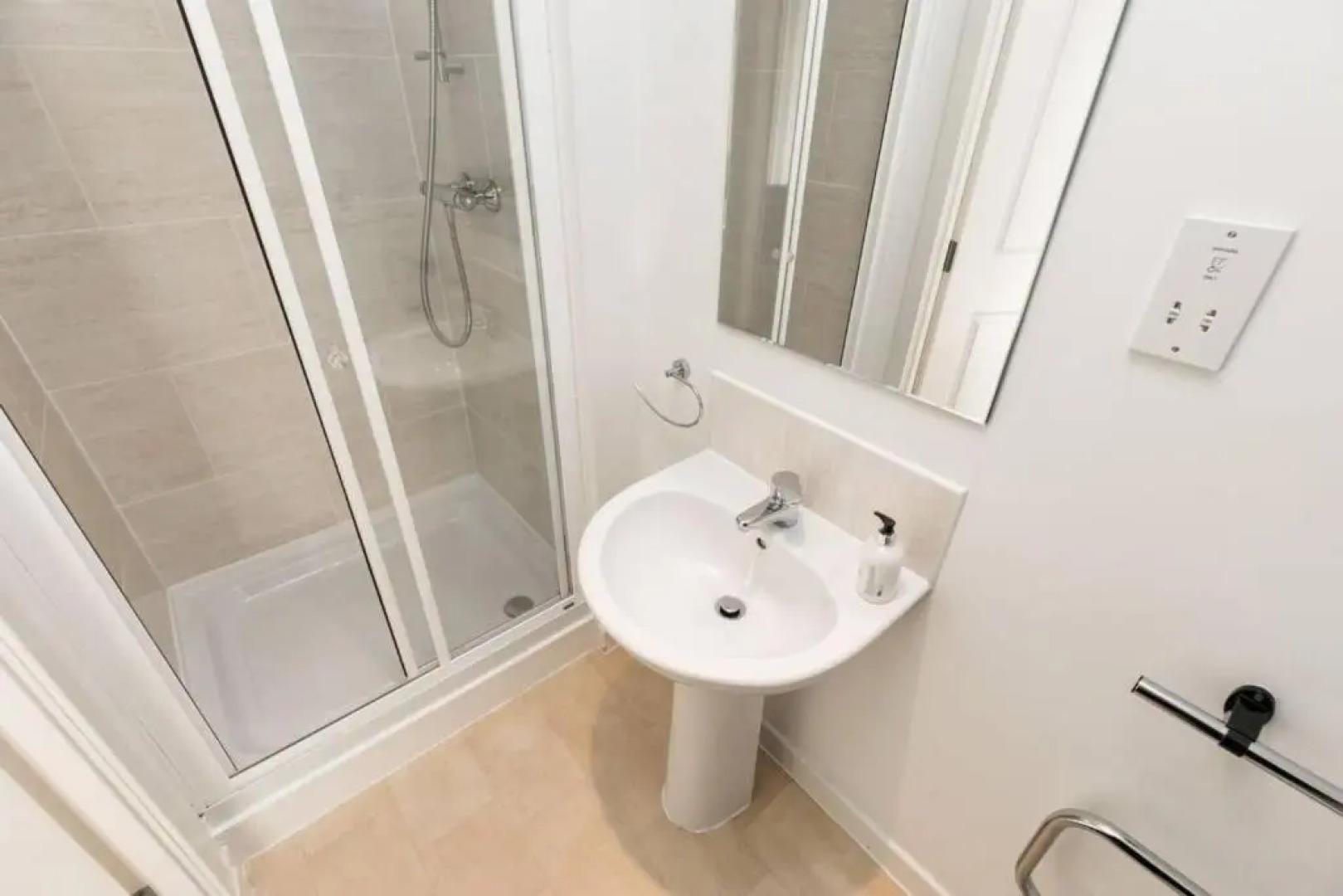 Flat 34 Fraser house apartment city centre apartment