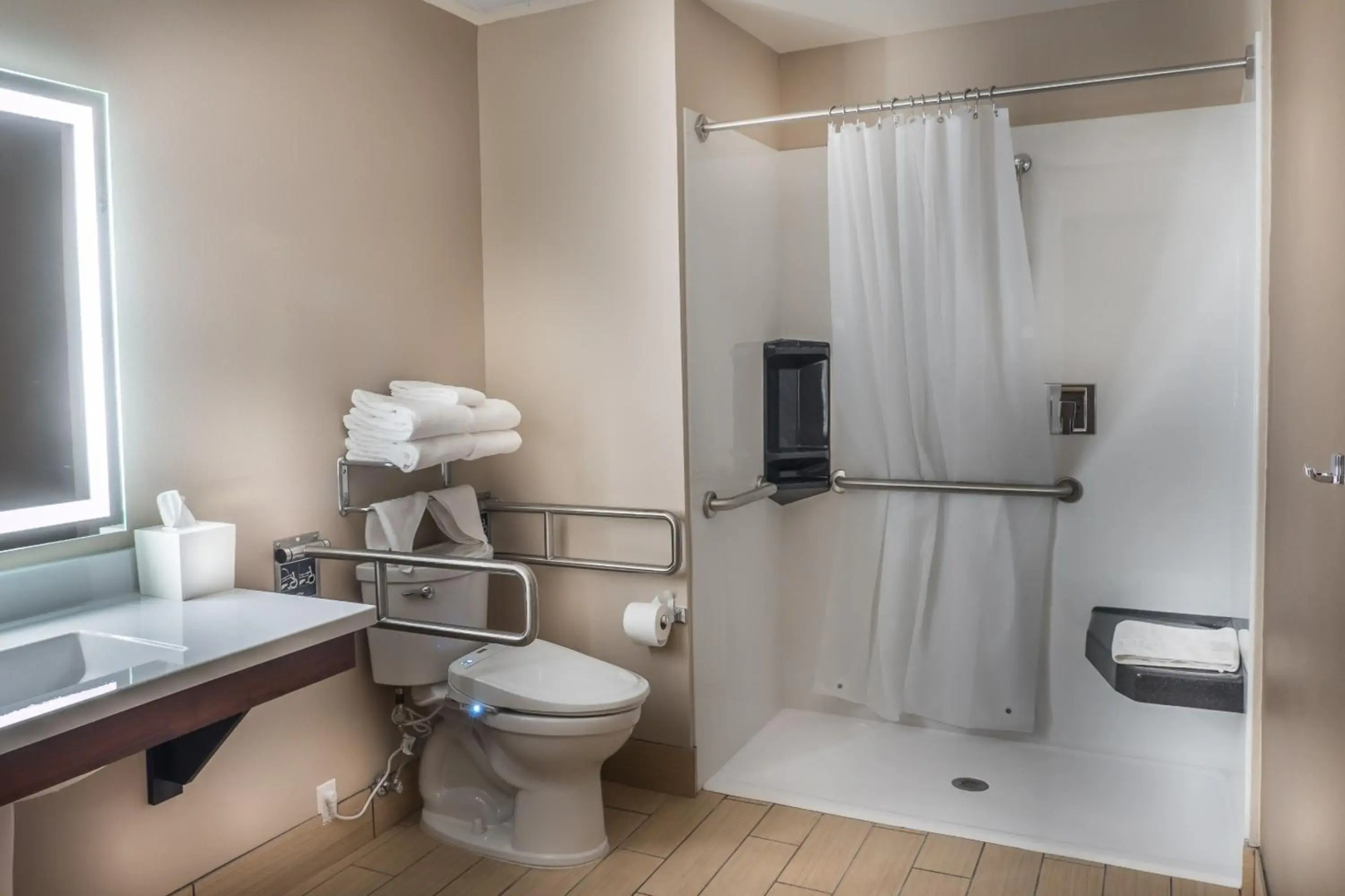 Skyline Hotel & Casino